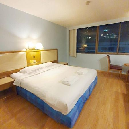 Wish Inn Chidlom V วิช อินน์ ชิดลม 2 Bangkok Buitenkant foto