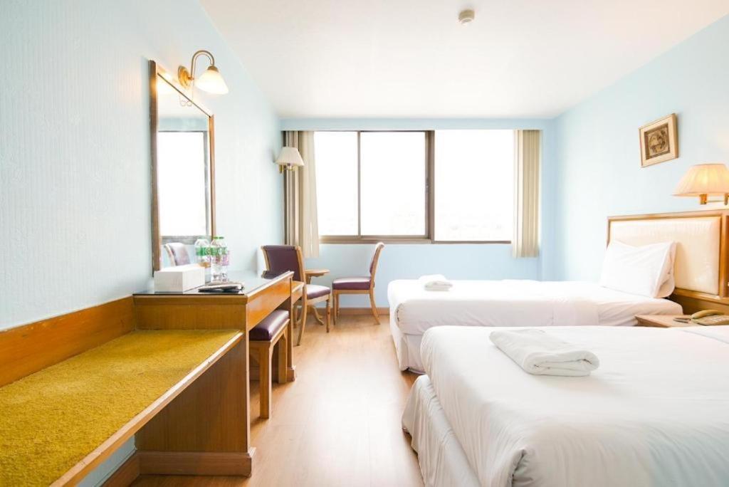 Wish Inn Chidlom V วิช อินน์ ชิดลม 2 Bangkok Buitenkant foto