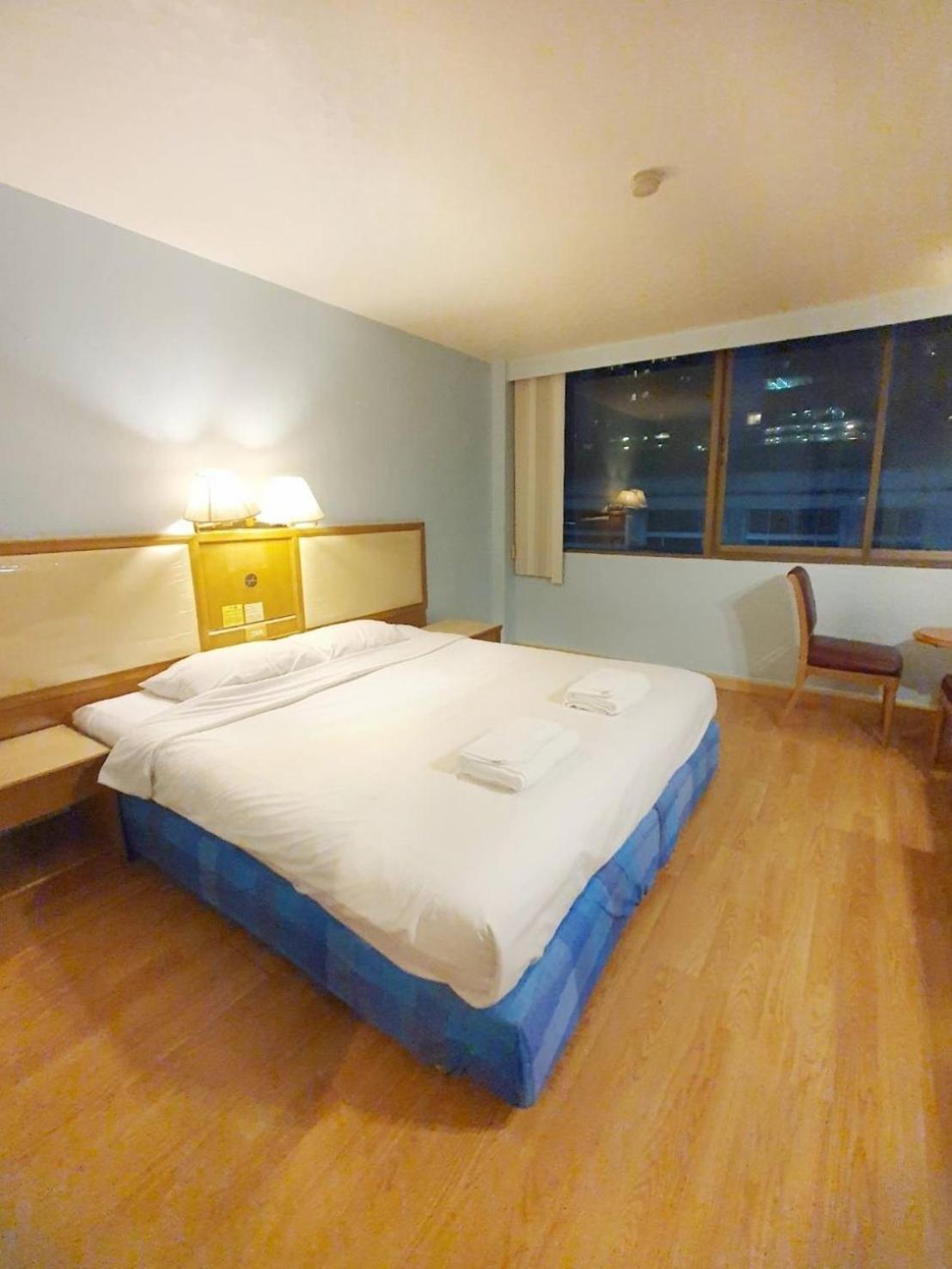 Wish Inn Chidlom V วิช อินน์ ชิดลม 2 Bangkok Buitenkant foto